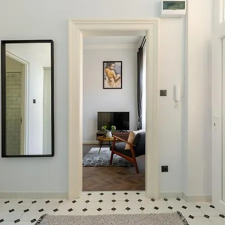 Apartment Ls Ac *