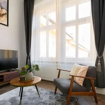 Ls Ac Apartment Budapest